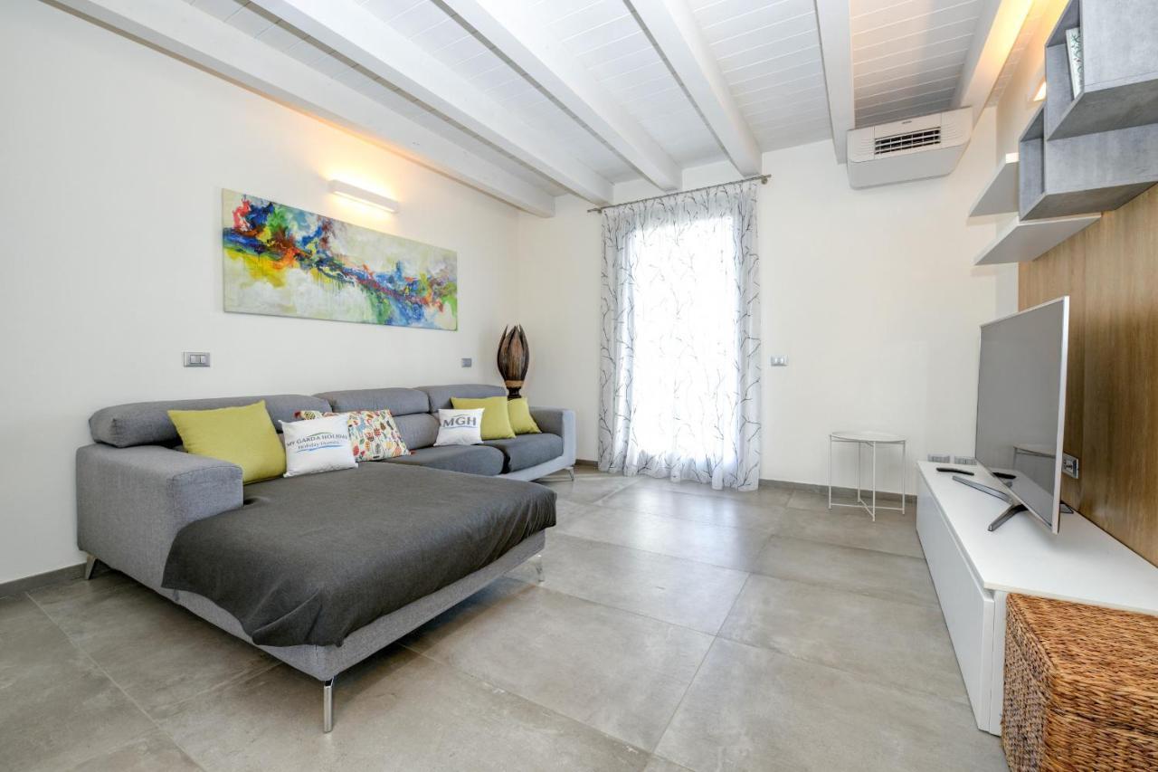 Borgo Gasparina Family Apartments Castelnuovo del Garda Dış mekan fotoğraf
